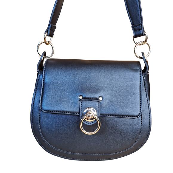 Badgley Mischka shoulder strap saddle bag faux leather black o ring trendy purse - Picture 7 of 7